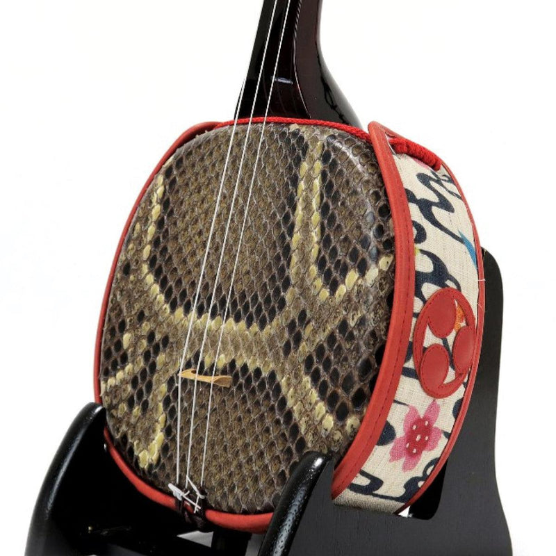 値下げしました。【黒木•クルチ】沖縄三線 知念大工型 人工皮 - 弦楽器