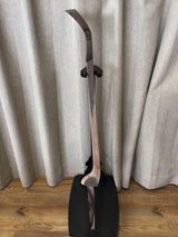 KS-141 真壁型 黒檀 本張り三線 ミンサー 全木カラクイ仕様 - 米須三線店